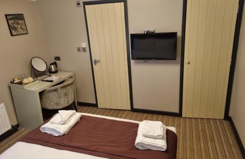 Cambridge Hotel | The Red Lion Hotel