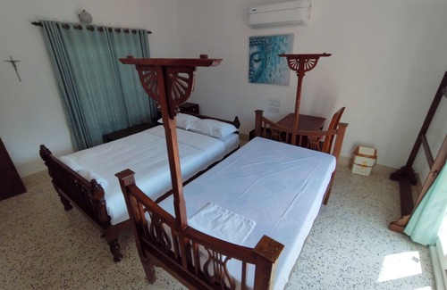Kumbalam Bed & Breakfast | The Reds Heritage.nSpacious rooms, vast gardens with a refreshing pool.