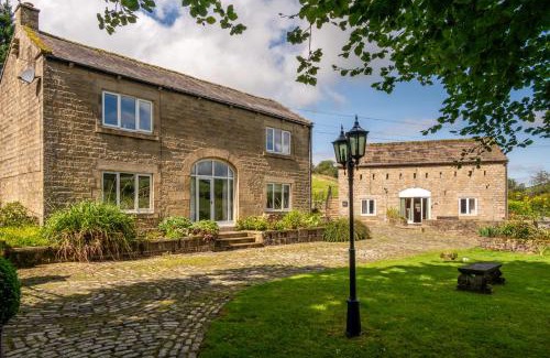 Lofthouse House | The Reservoir View Cottages