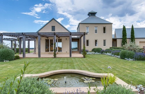 Flinders House | The Resort Flinders Paul Bangay masterpiece gardens