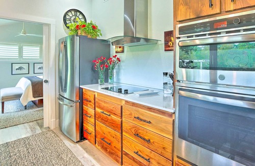 Willis Cottage | ‘The Retreat at Oakcrest Farms’: on 12 Acres!