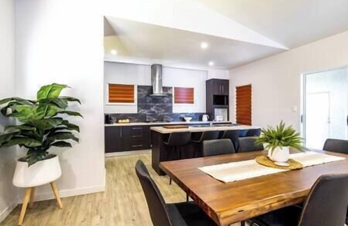South Mission House | ‘The Retreat’ Built to capture the cooling sea breeze.