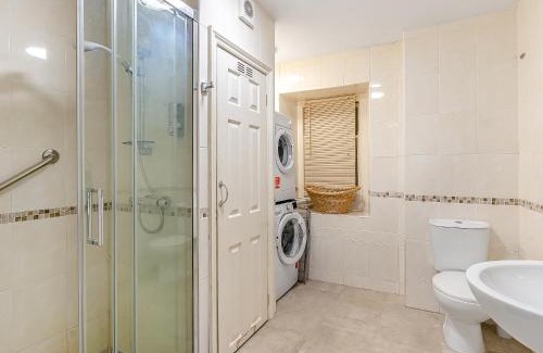 Abergavenny House | The Retreat