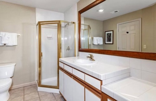 Tahoe Village Apartment | The Ridge Tahoe Studio