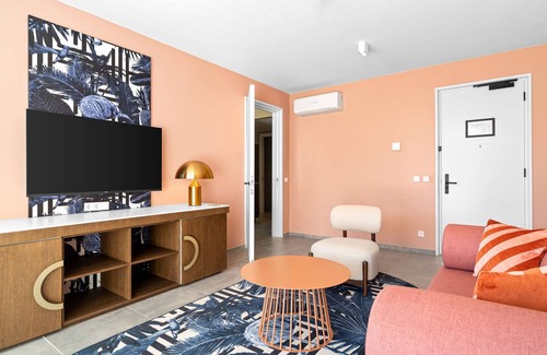 Otrobanda Resort | The Rif at Mangrove Beach Corendon Curacao All-Inclusive, Curio by Hilton