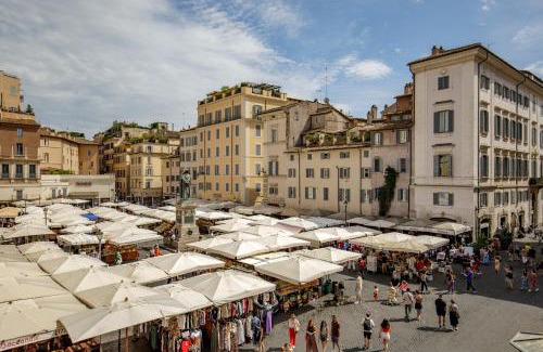 Rione VII Regola Apartment | The Right Place 4U Quercia Apartment