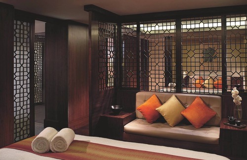 Bangalore City Center Hotel | The Ritz-Carlton, Bangalore