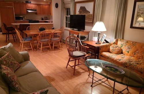 Lyme Center House | The River House of Lyme