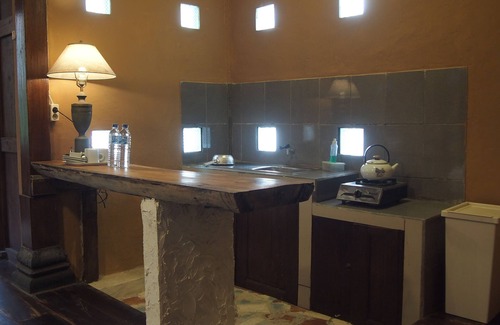 Candi Binangun Hotel | The Riverside Javanese Cottages