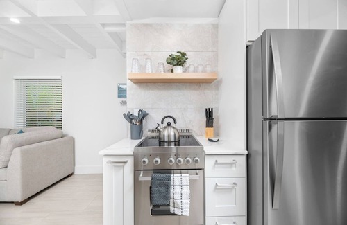 Riverside Park House | The Riverside Retreat #1