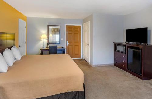 Towanda Hotel | The Riverstone Inn