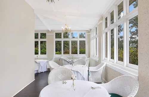 Robertson House | The Robertson Hotel