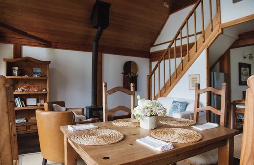 East Thurlow Island Cottage | The Robin Cottage, Remote Island, Off Grid, Oceanfront at Historic Shoal Bay.