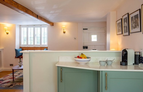 Coln St Aldwyns Cottage | The Roost at Coln - Dog Friendly Romantic Retreat