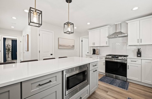 Royal Oak House | The Royal Hideaway - Your Stylish Retreat in Royal Oak!