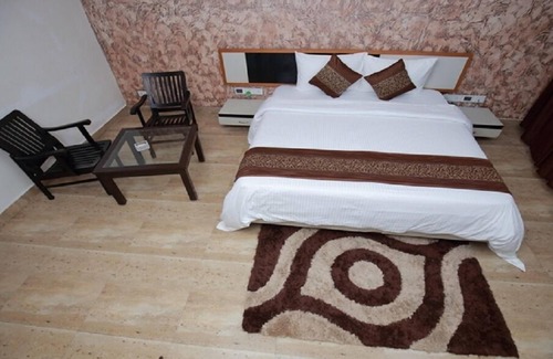 Karnal Hotel | The Royal Paradise