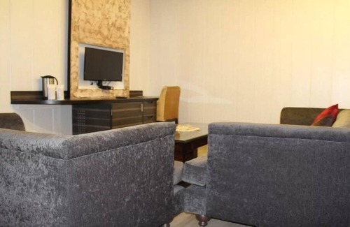 Karnal Hotel | The Royal Paradise
