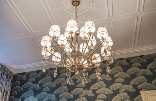 The Hague Center Apartment | The Royal Suite II - R.Q.C.