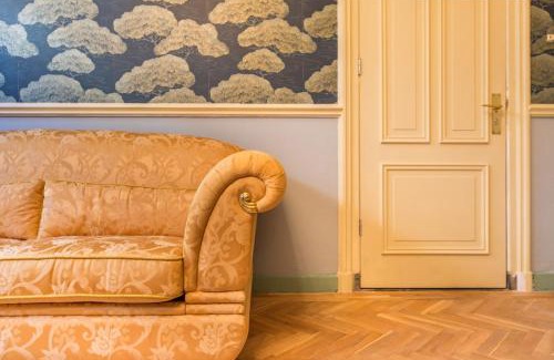 The Hague Center Apartment | The Royal Suite II - R.Q.C.