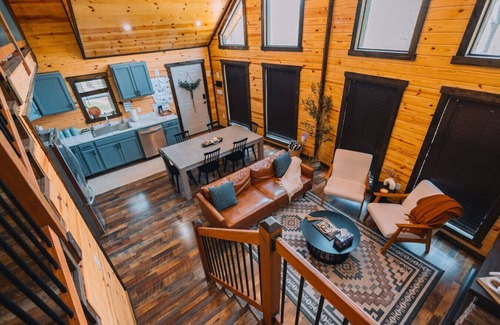 Campton Apartment | The Russet by The Hideaways