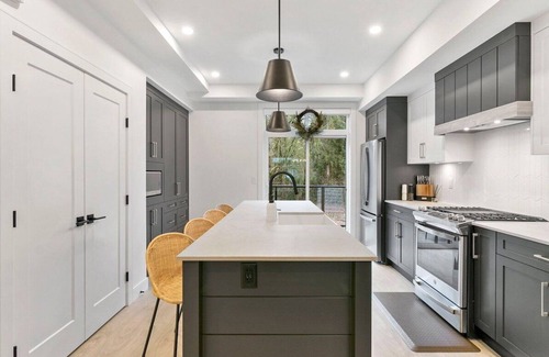 Willoughby House | The Rustic Cassel: well-furnished & fully equipped 3-bedroom mid-term rental