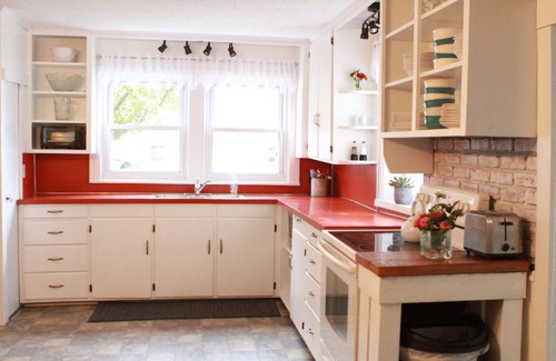 Gap House | The Rustic Old Farmhouse Peaceful home in Amish country,10 min from tourist area