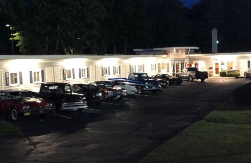Southern Coast Hotel | The Saco Motel