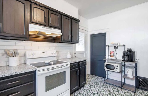 Augusta House | The Sage Cottage - Spacious - 2K