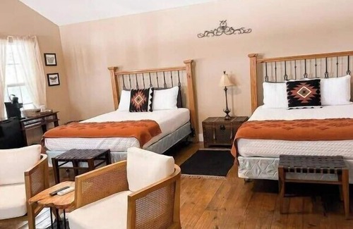 Salado Bed & Breakfast | The Salado Inn Kolb Suite