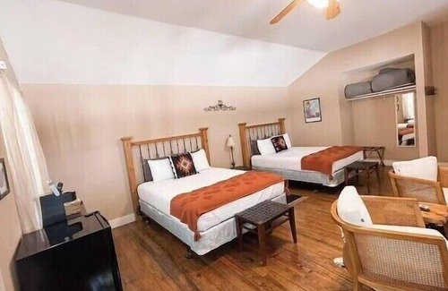 Salado Bed & Breakfast | The Salado Inn Kolb Suite