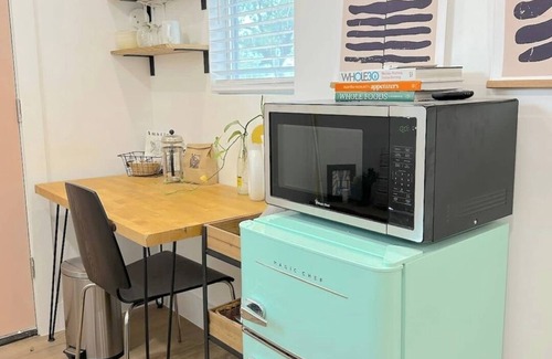 Blackshear-Prospect Hill Apartment | The Salon . Tiny Living with Big Vibes . Walkable