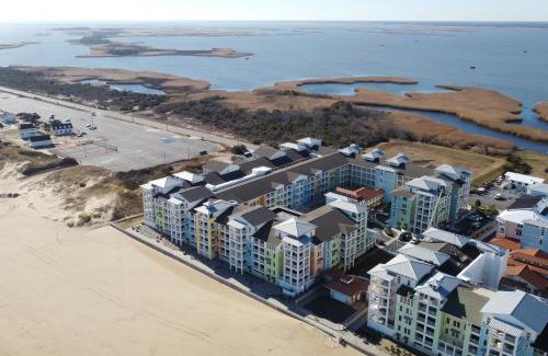 Sandbridge Apartment | The Sanctuary - A Wave from it All 201B