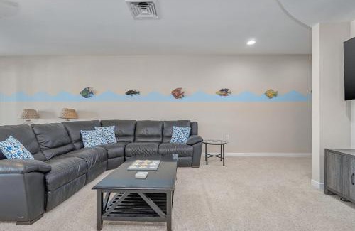 Sandbridge Apartment | The Sanctuary - A Wave from it All 201B