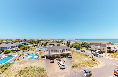 Sandbridge Apartment | The Sanctuary - Sun, Surf, Sand A314