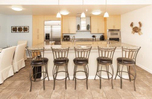 Sandbridge Apartment | The Sanctuary - Sunset Thrille Penthouse B431