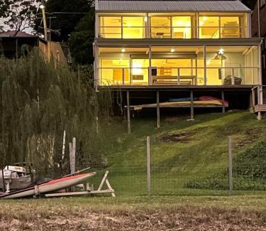 Maianbar House | The Sandbar House, Royal National Park, waterfront beach house