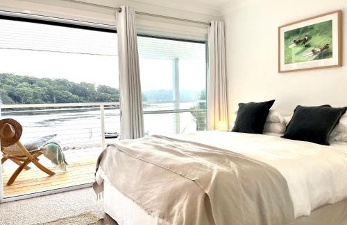 Maianbar House | The Sandbar House, Royal National Park, waterfront beach house