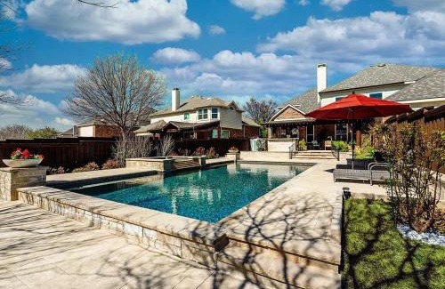Allen House | The Sapphire Sanctuary with Pool