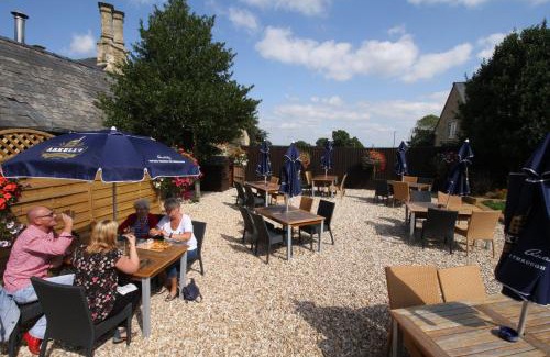 Highworth Hotel | The Saracens Head Hotel