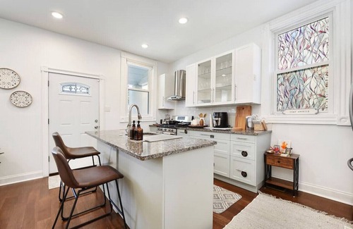 East Liberty House | The Schenley Room on Beatty