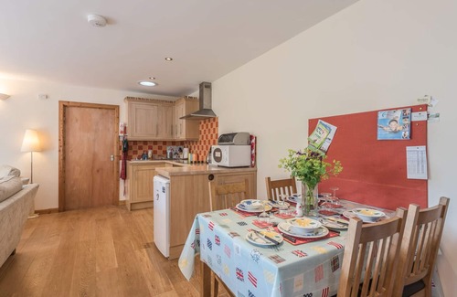 Bishops Castle Cottage | THE SCHOOLHOUSE BREWHOUSE, family friendly in Bishop's Castle