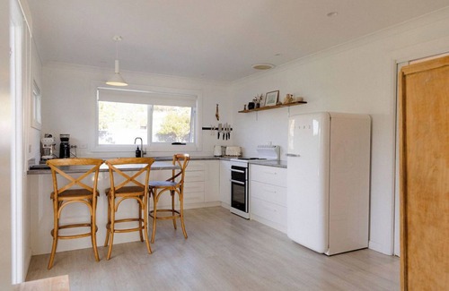 Bicheno House | The Sea Keeper Bicheno | cosy seaside cottage