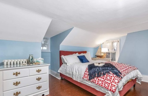 Cobourg Apartment | The Seaside Suite at Lakehurst