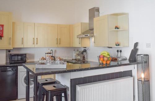 Ayr House | The Secret Garden