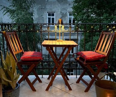 Srodmiescie Południowe Apartment | The Senator - Luxury Residence near the Royal Łazienki Park