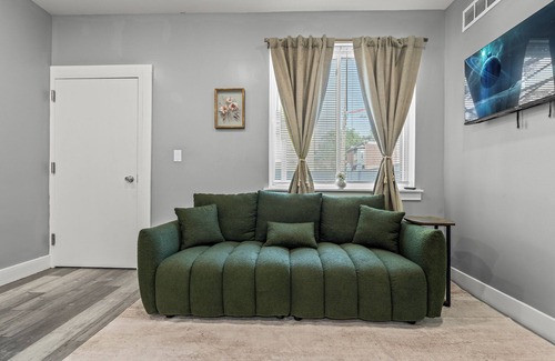 West Philadelphia Apartment | The Serenity EscapenCharming 3bd 2.5 ba Oasis