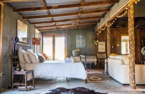 Cowra House | The Shearing Shed - Boutique Farm Stay