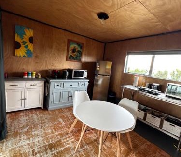 Mapua Apartment | The shed with a view