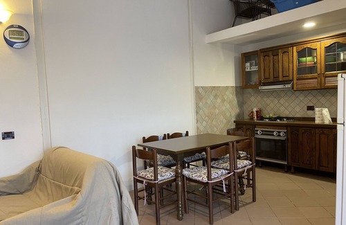 San Giacomo degli Schiavoni Apartment | The Shelter: Comfortable Ground Floor in Quiet Area