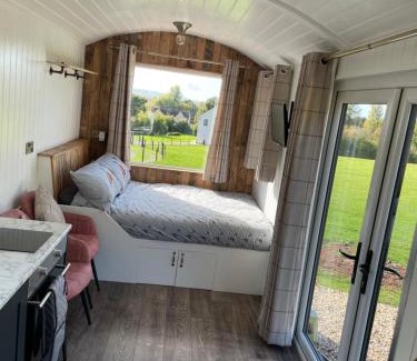 Congresbury Cabin | The Shepherd’s Nest